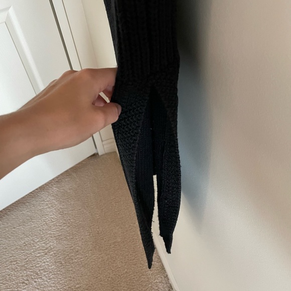 Aritzia Wilfred Durandal 100% Wool Sweater Vest Black Size XS - Picture 7 of 10